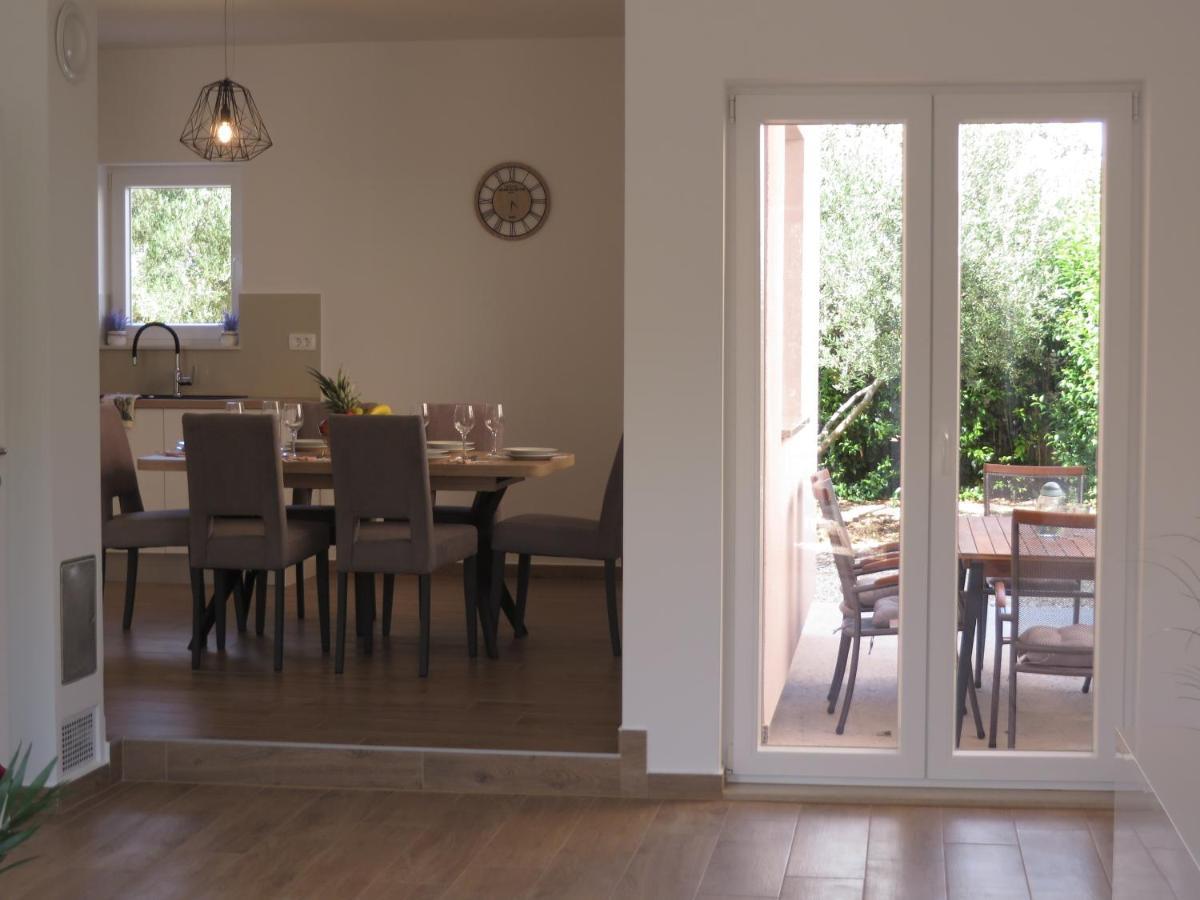 ביוגראד נה מורו M&L Holliday Home מראה חיצוני תמונה