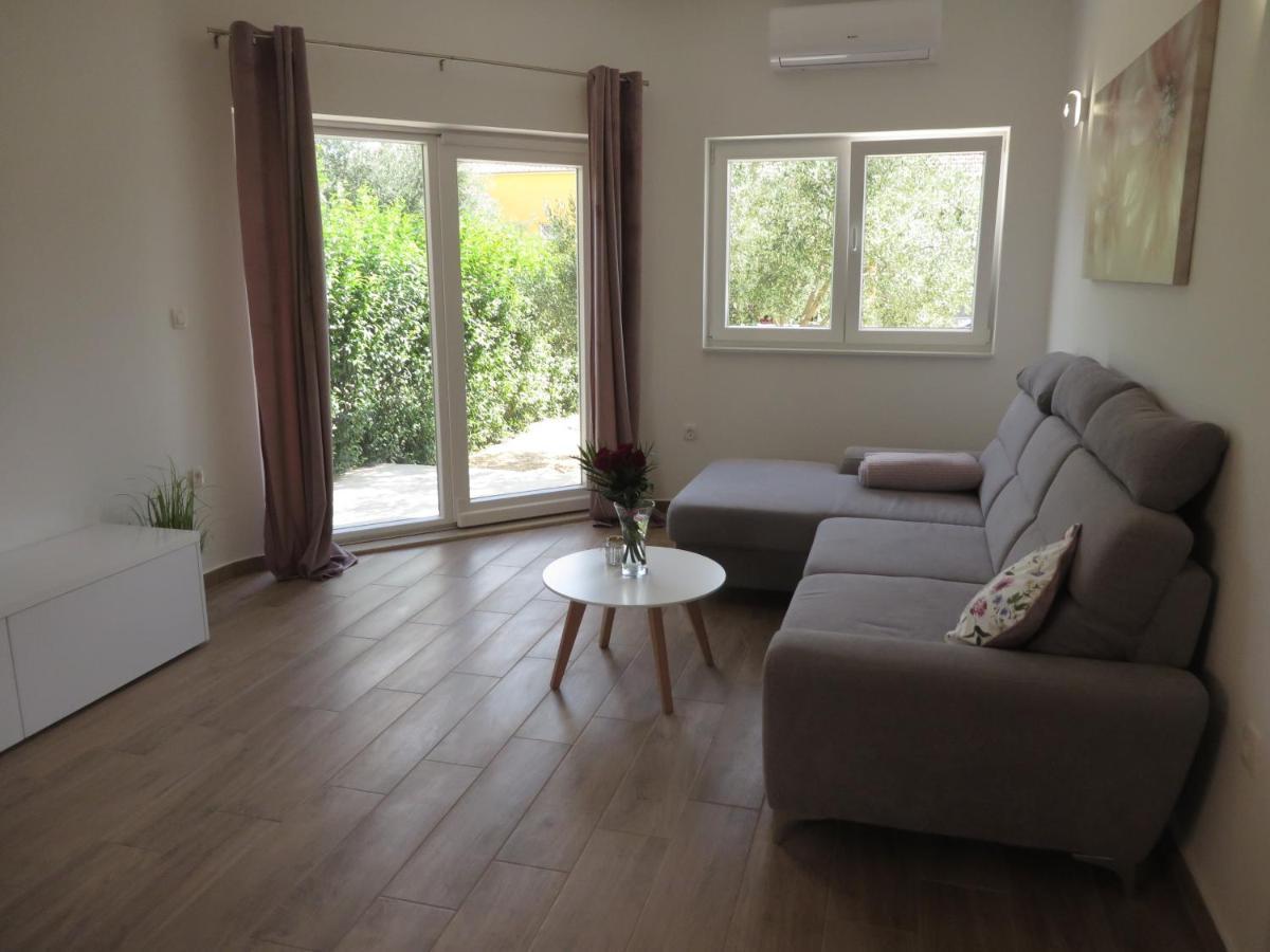 ביוגראד נה מורו M&L Holliday Home מראה חיצוני תמונה