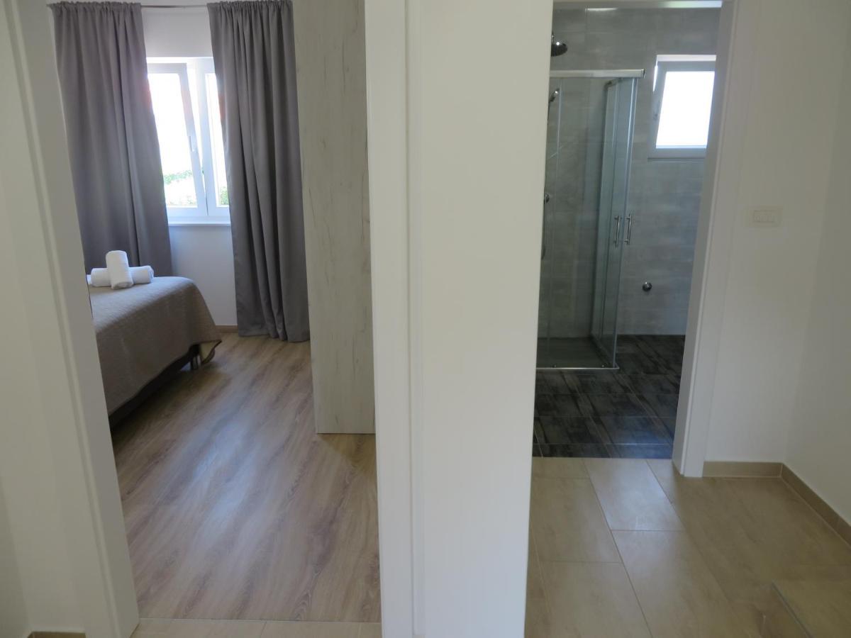 ביוגראד נה מורו M&L Holliday Home מראה חיצוני תמונה