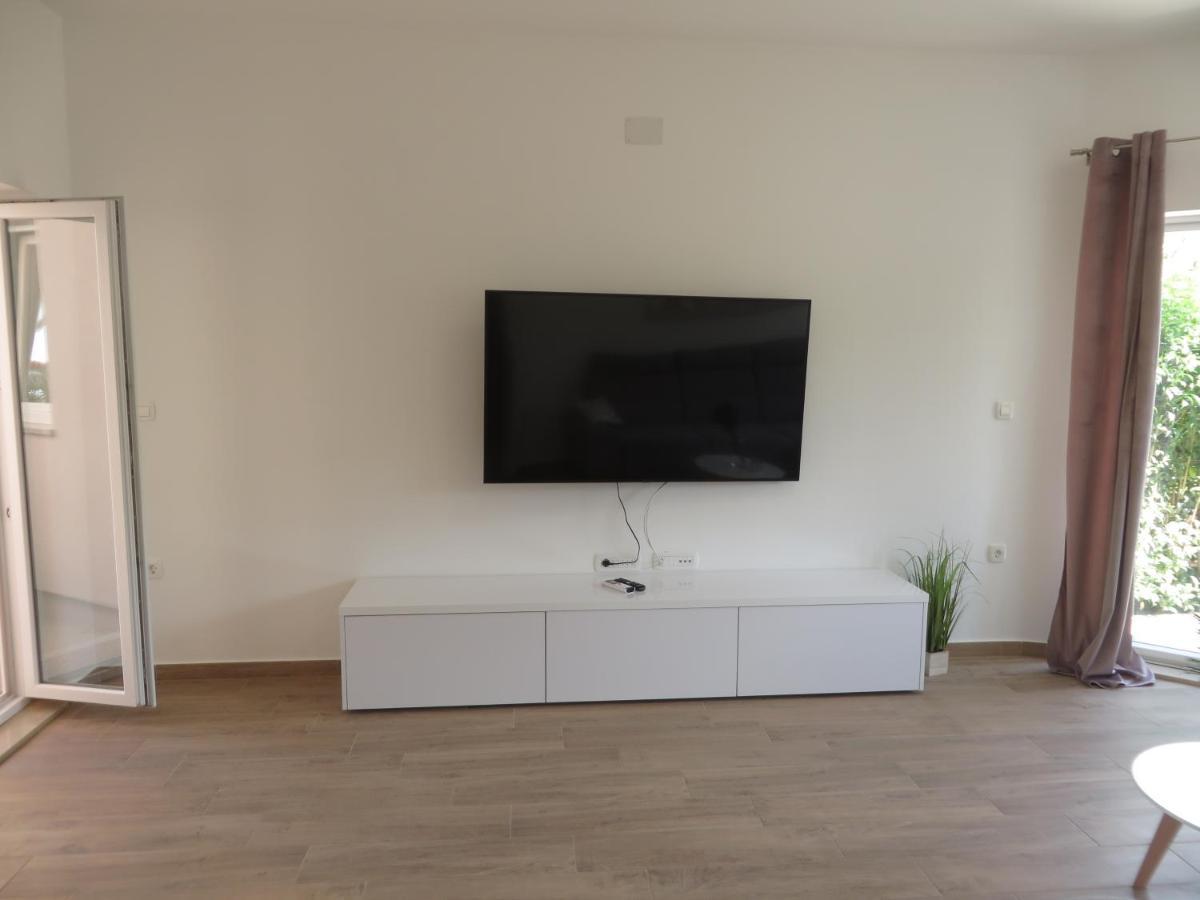 ביוגראד נה מורו M&L Holliday Home מראה חיצוני תמונה
