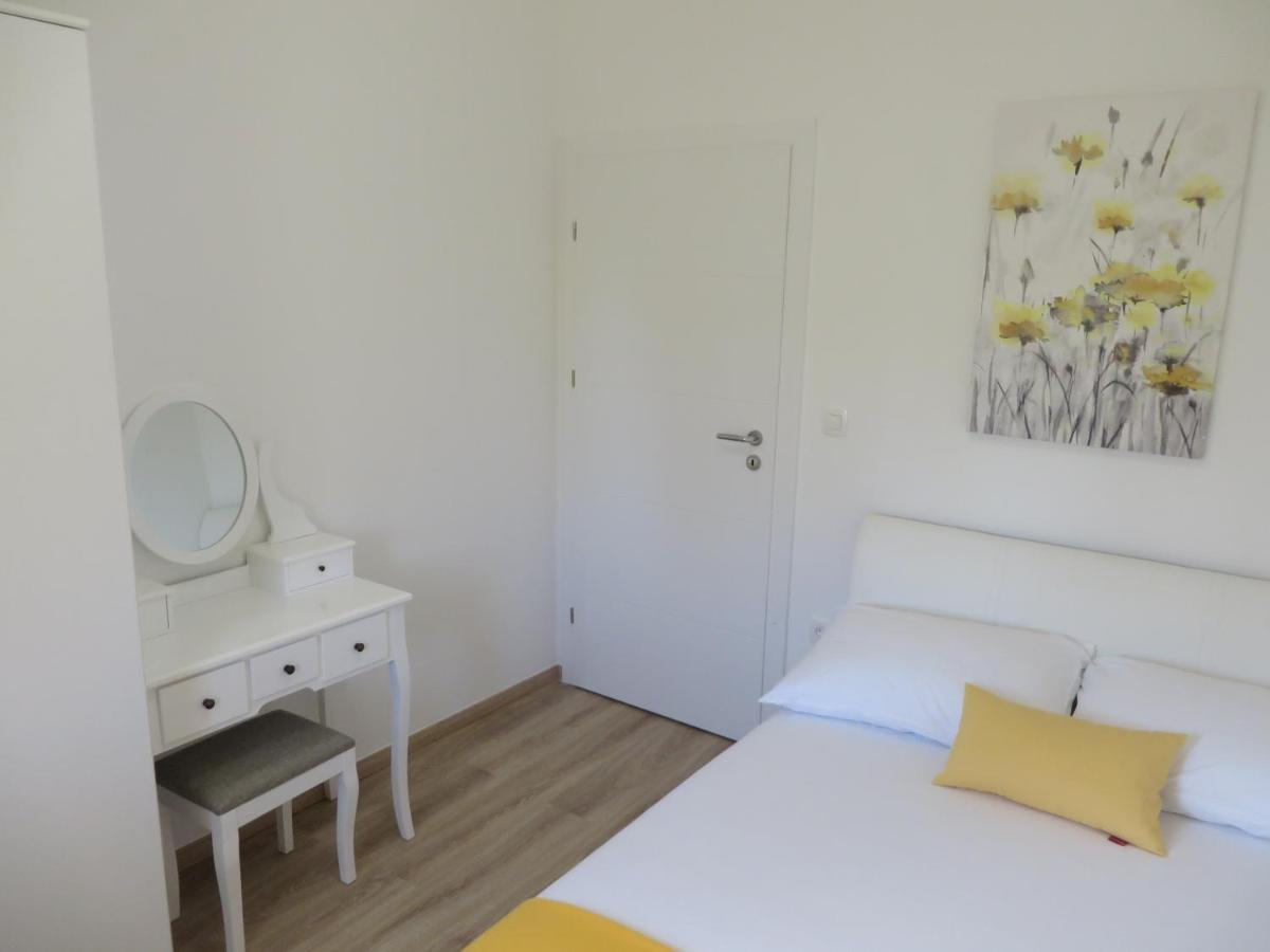 ביוגראד נה מורו M&L Holliday Home מראה חיצוני תמונה