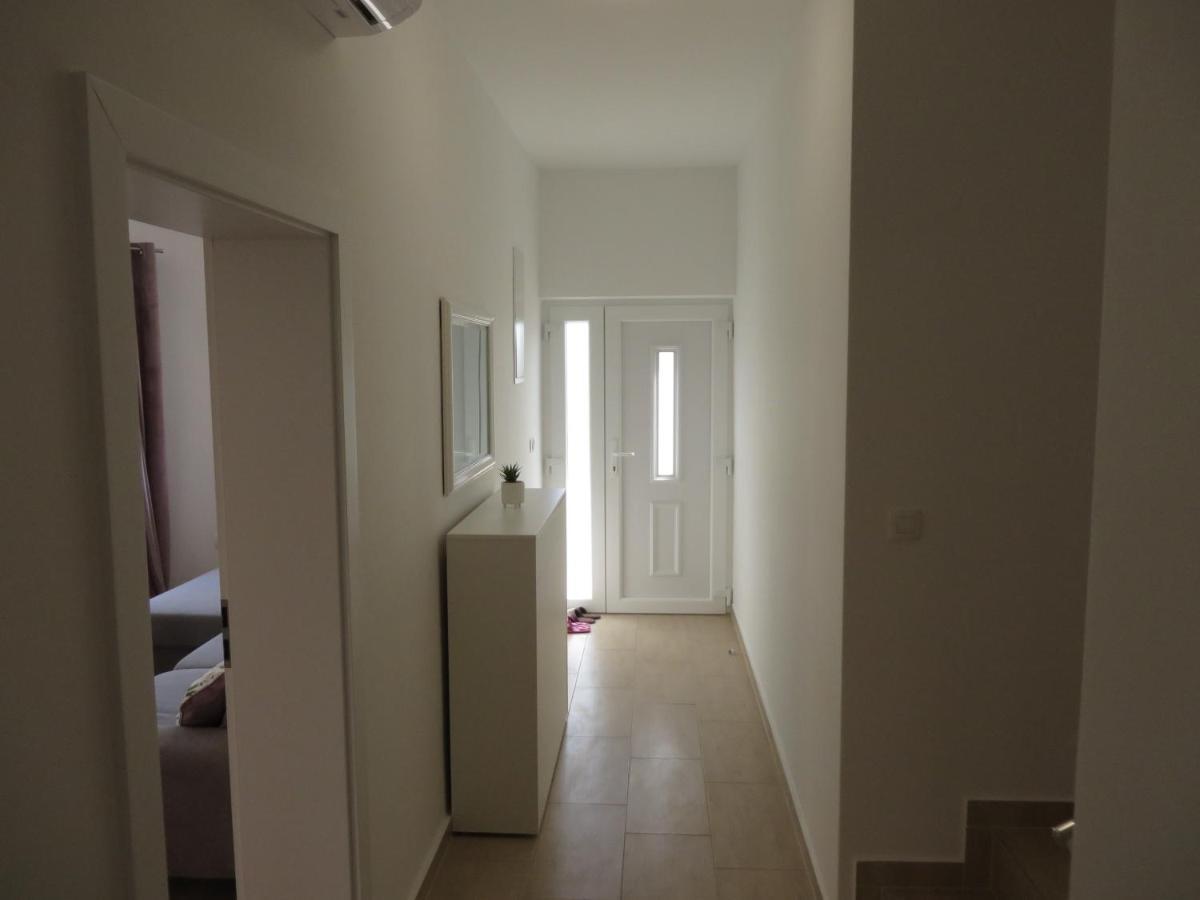 ביוגראד נה מורו M&L Holliday Home מראה חיצוני תמונה