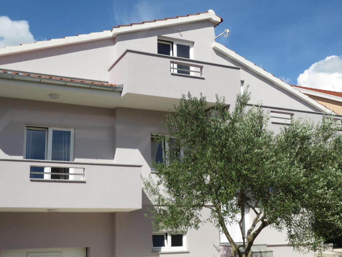 ביוגראד נה מורו M&L Holliday Home מראה חיצוני תמונה