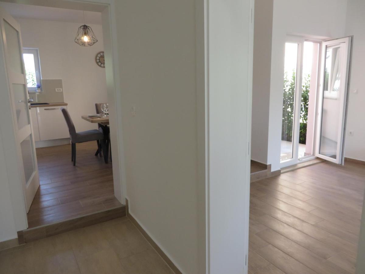 ביוגראד נה מורו M&L Holliday Home מראה חיצוני תמונה