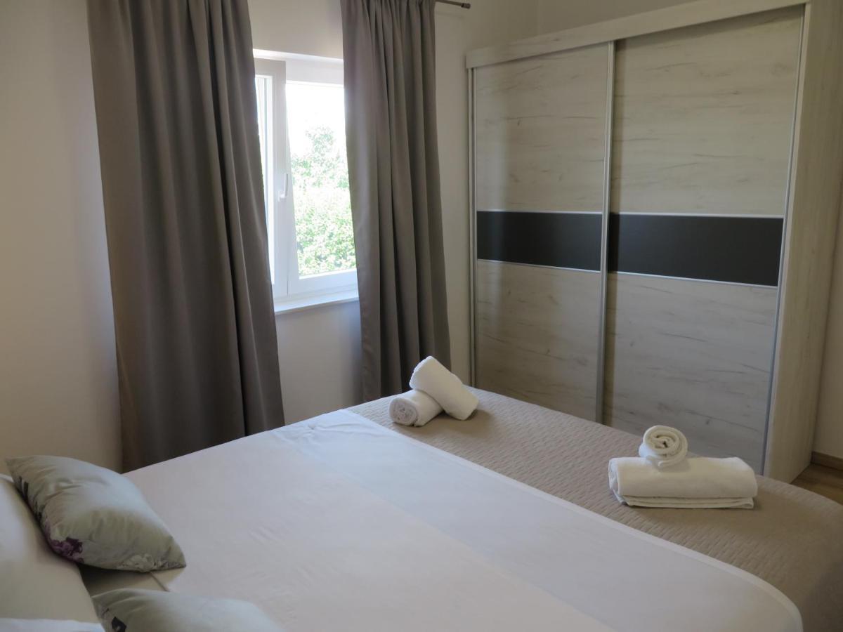 ביוגראד נה מורו M&L Holliday Home מראה חיצוני תמונה