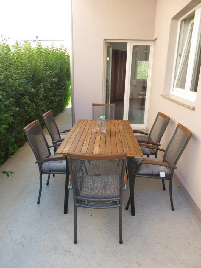 ביוגראד נה מורו M&L Holliday Home מראה חיצוני תמונה