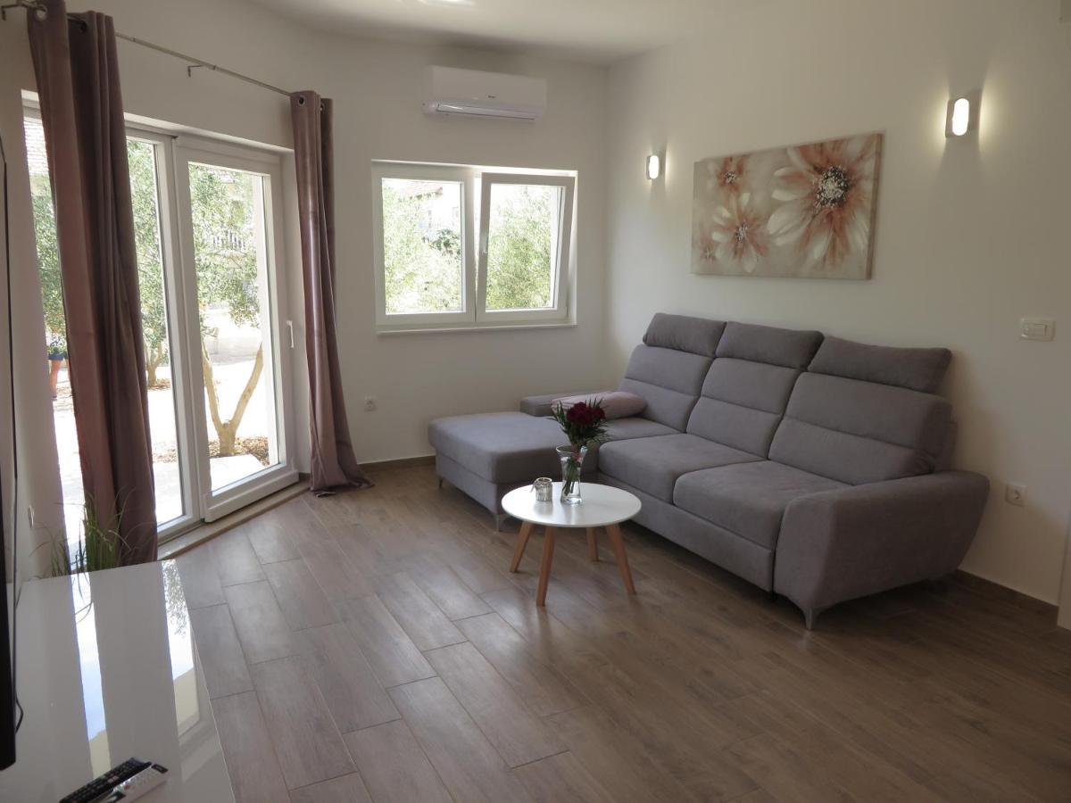 ביוגראד נה מורו M&L Holliday Home מראה חיצוני תמונה